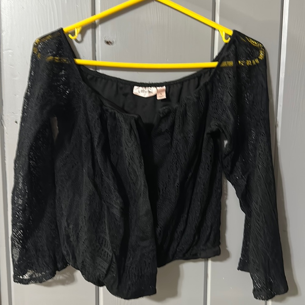 Black lace long sleeve blouse women’s size S